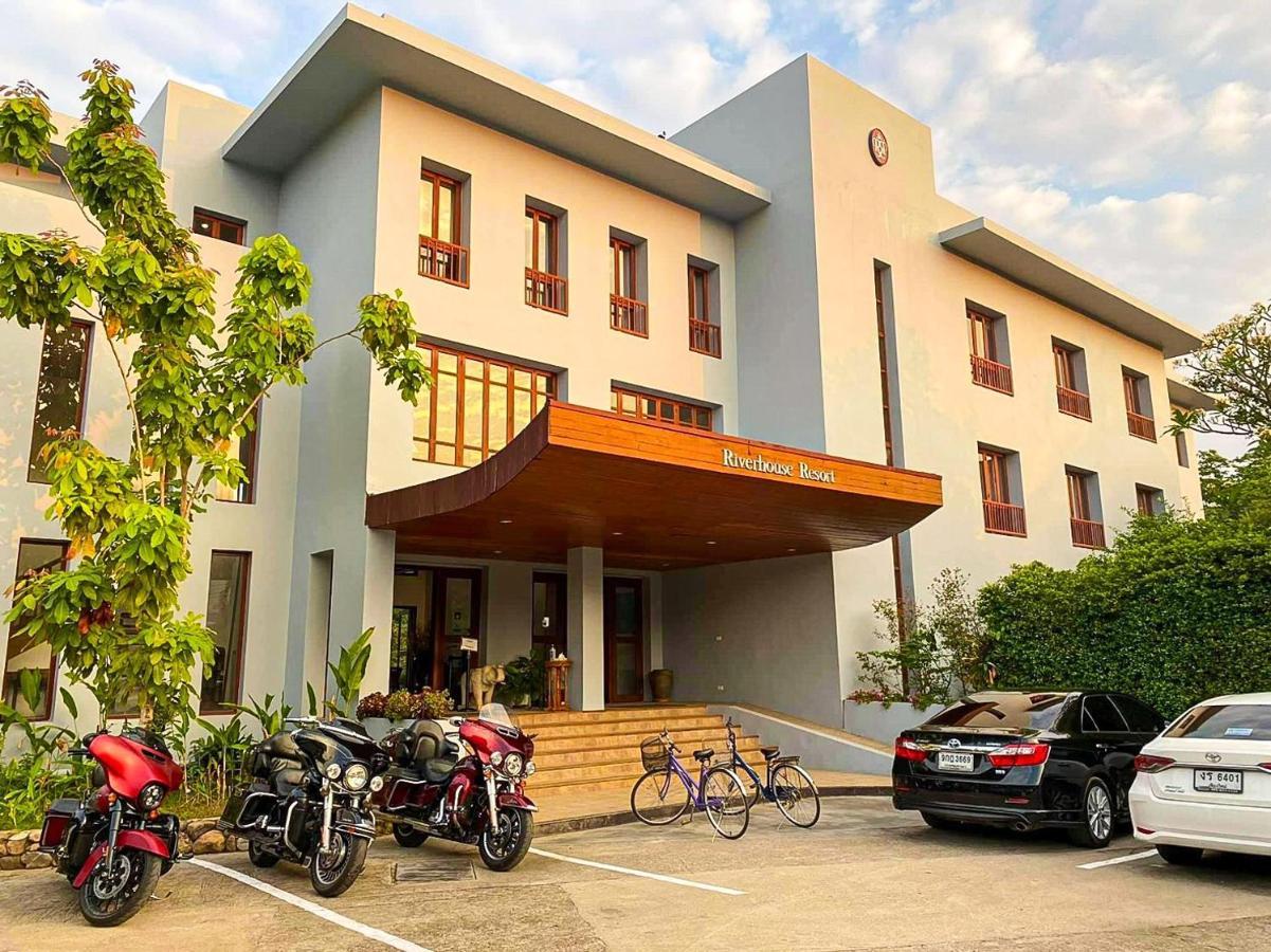 Riverhouse Resort Mae Sariang Exterior photo