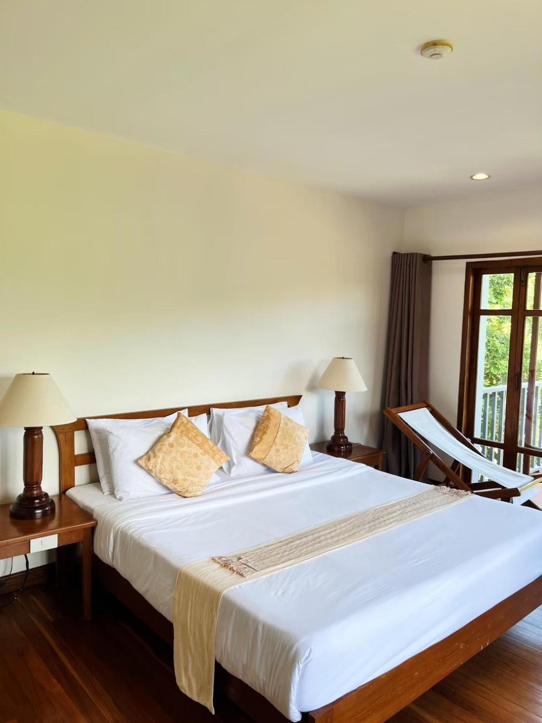 Riverhouse Resort Mae Sariang Exterior photo