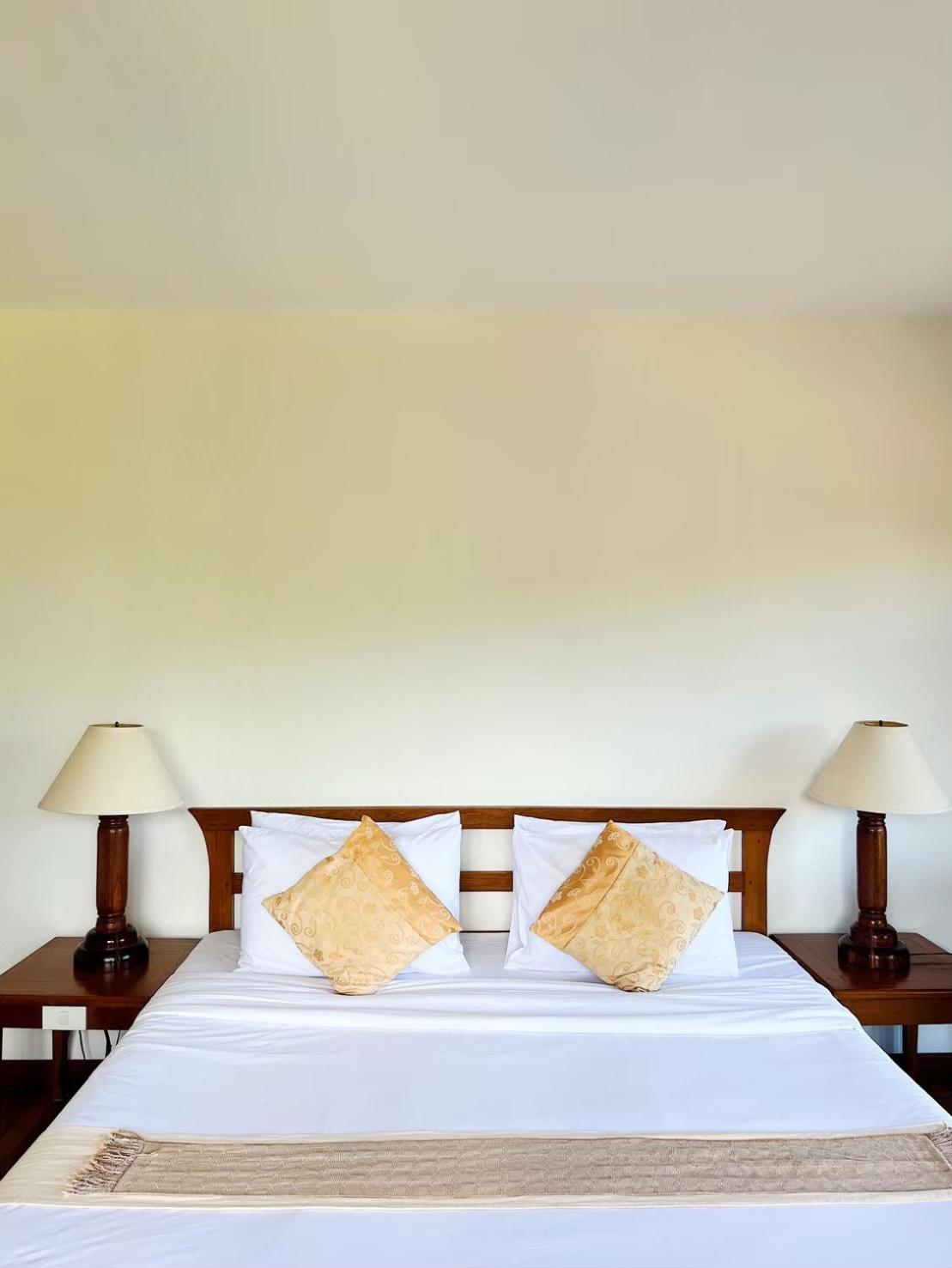 Riverhouse Resort Mae Sariang Exterior photo