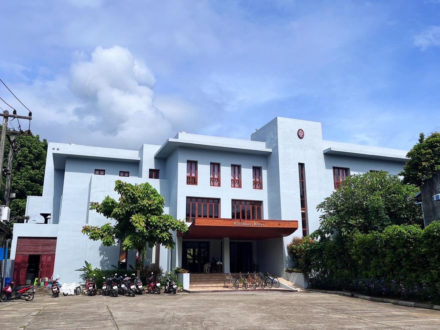 Riverhouse Resort Mae Sariang Exterior photo