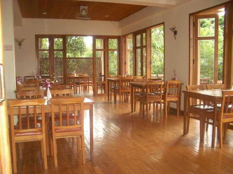 Riverhouse Resort Mae Sariang Exterior photo